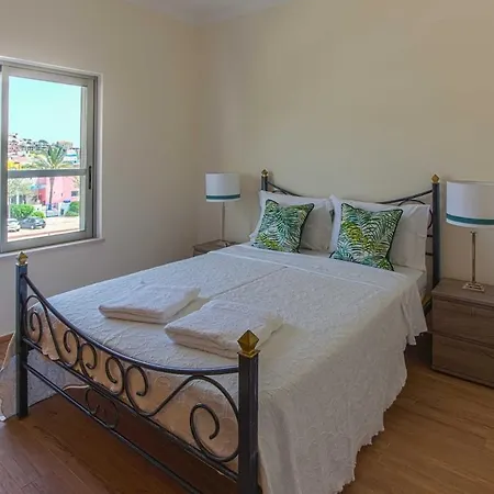 Sir Anthony Luxury Албуфейра