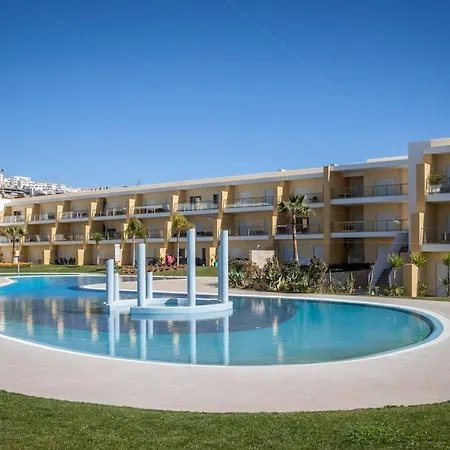 Sir Anthony Luxury Apartment *